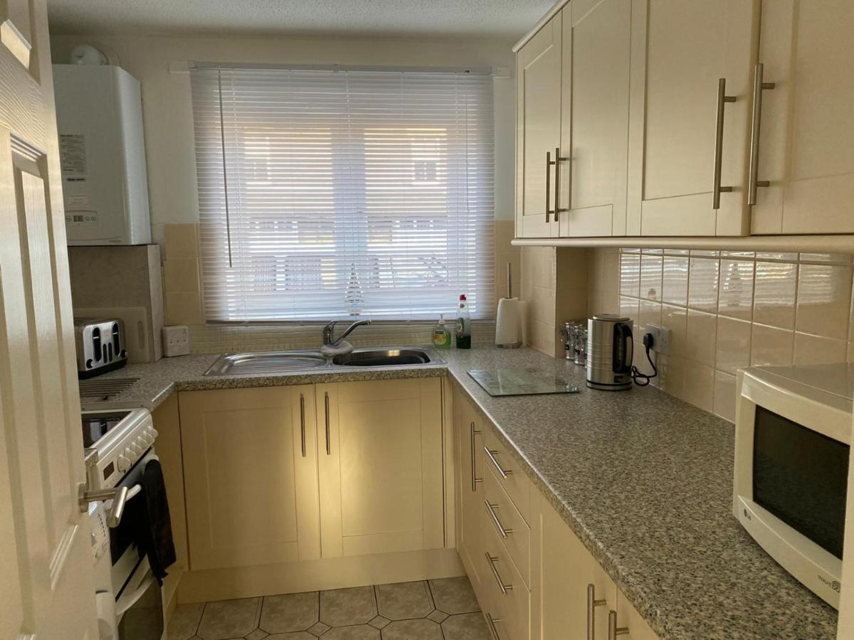 Riverside Park Ground Floor Apartment - St Neots Eksteriør billede