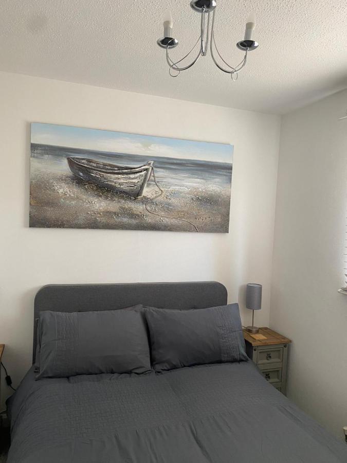 Riverside Park Ground Floor Apartment - St Neots Eksteriør billede