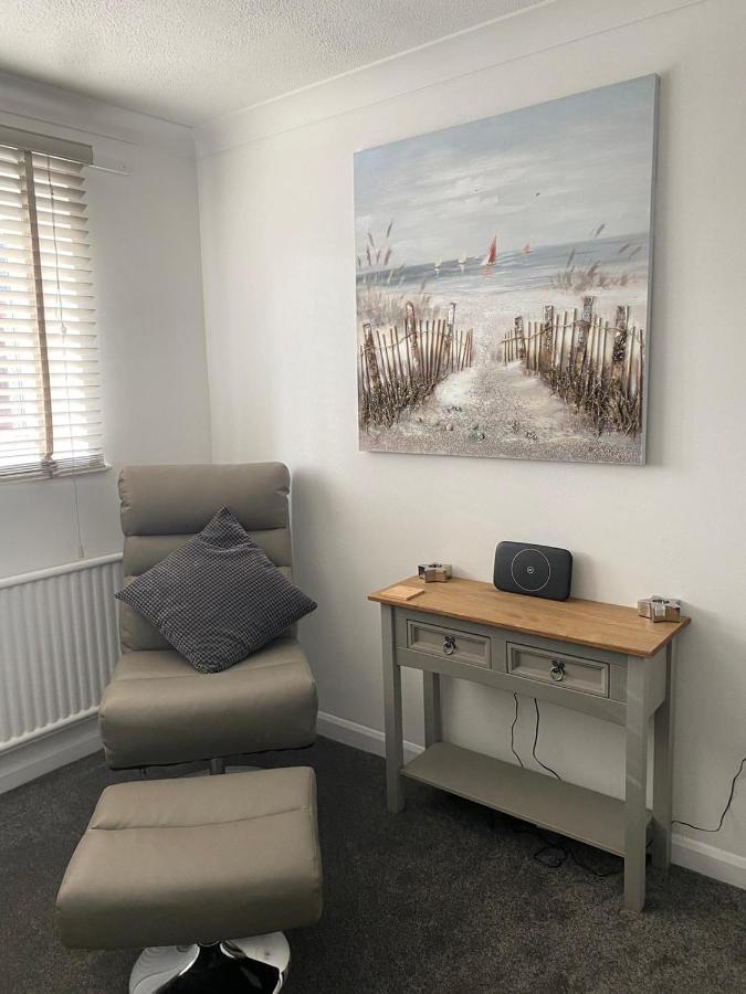Riverside Park Ground Floor Apartment - St Neots Eksteriør billede