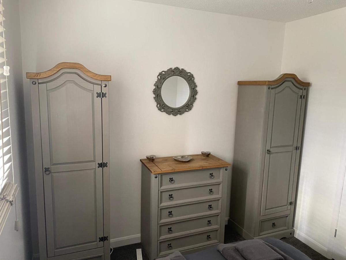 Riverside Park Ground Floor Apartment - St Neots Eksteriør billede