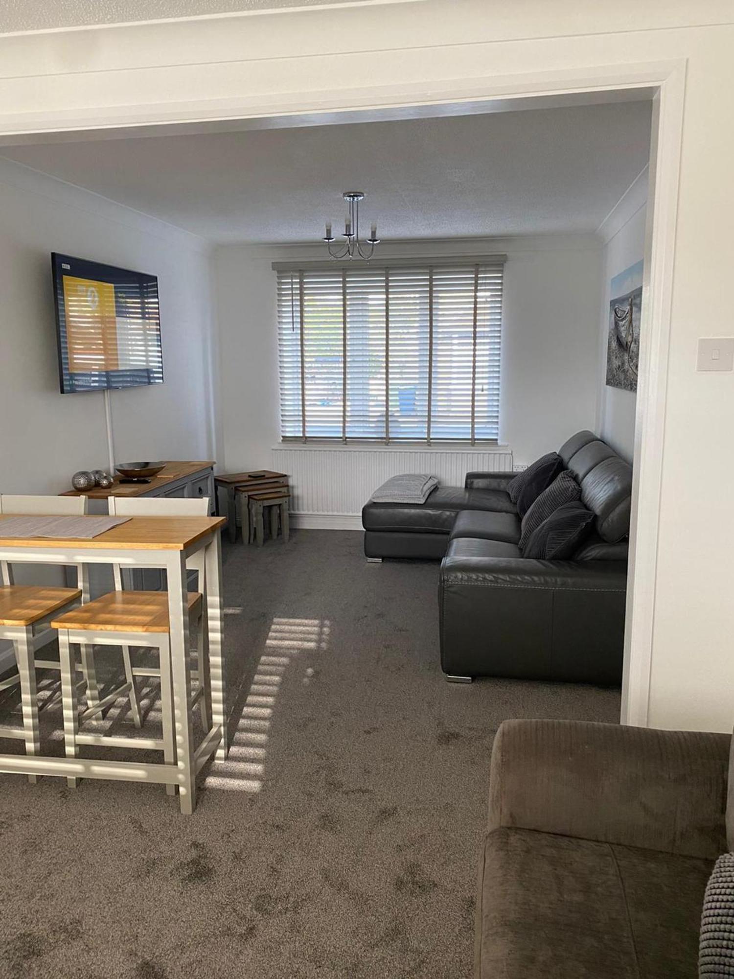 Riverside Park Ground Floor Apartment - St Neots Eksteriør billede